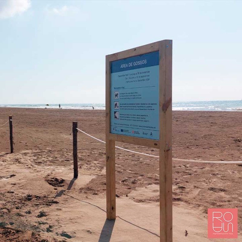 Cartellera de senyalització espais naturals protegits